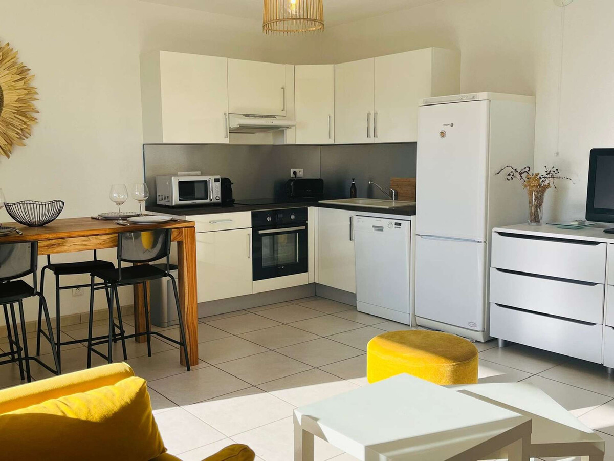 Appartement T3 climatisé, parking privé à 1,5 km plage - Photo 7