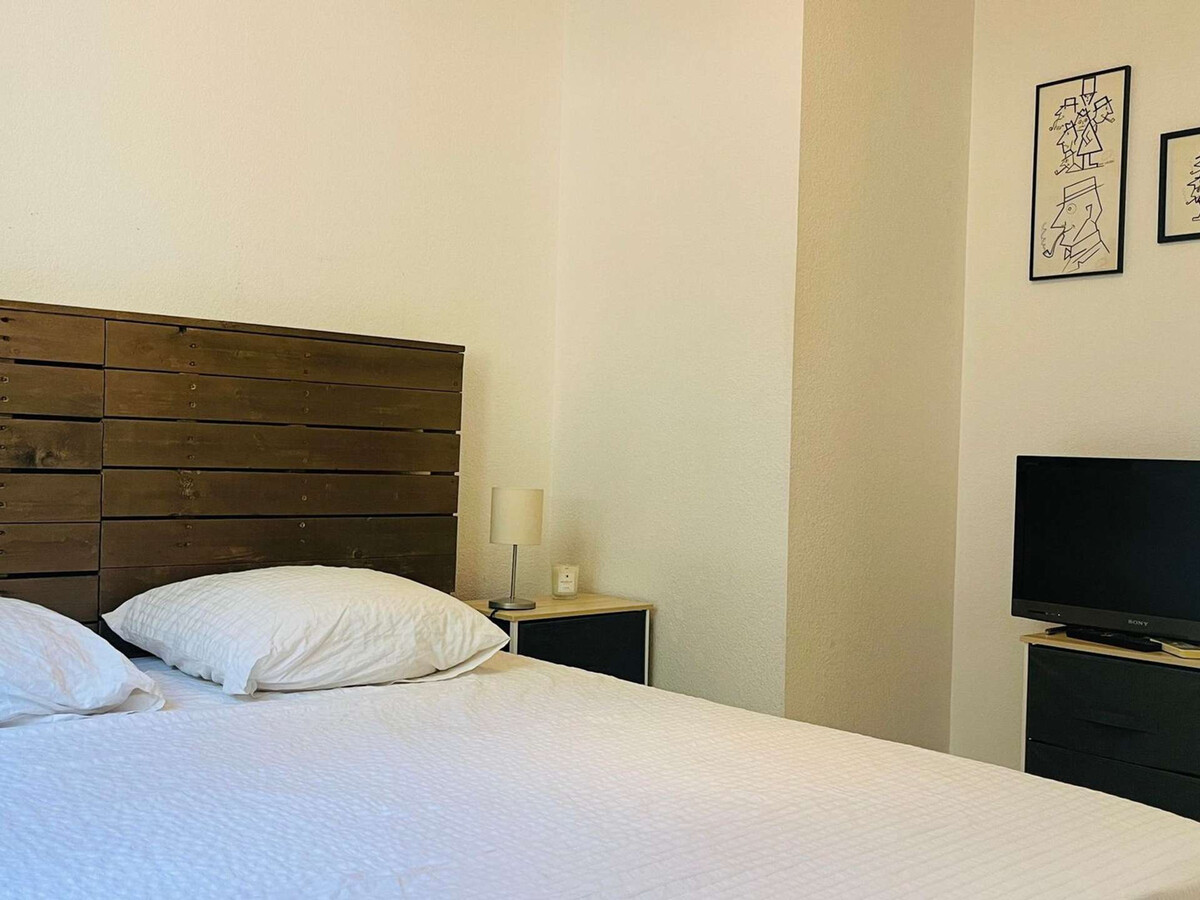Appartement T3 climatisé, parking privé à 1,5 km plage - Photo 9