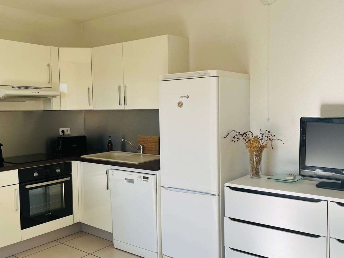 Appartement T3 climatisé, parking privé à 1,5 km plage - Photo 14