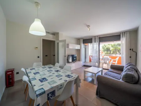 Location appartement à Torredembarra, Appartement 80m² à 150m de la mer avec terrasse, piscine, climatisation et parking - Torredembarra
