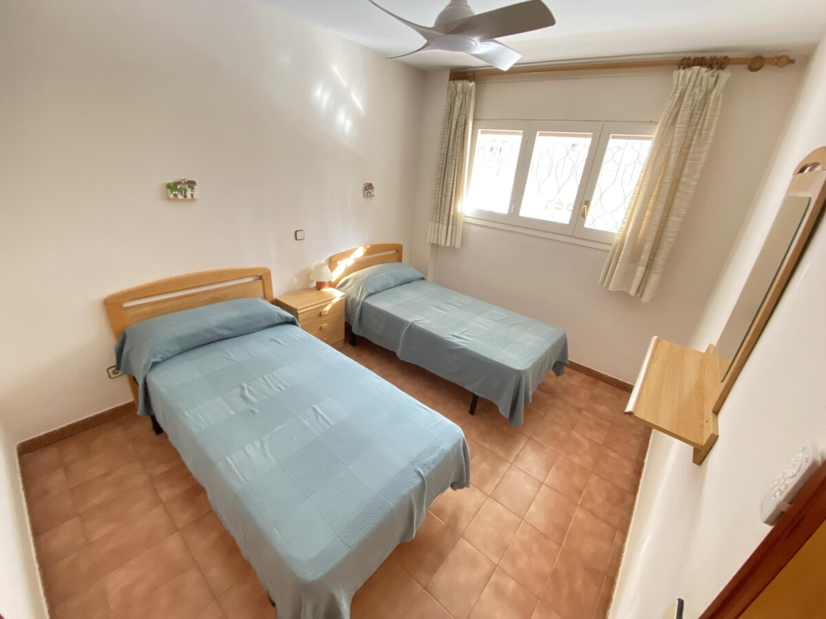 Appartement face à la mer, piscine et parking à Torredembarra - Photo 3