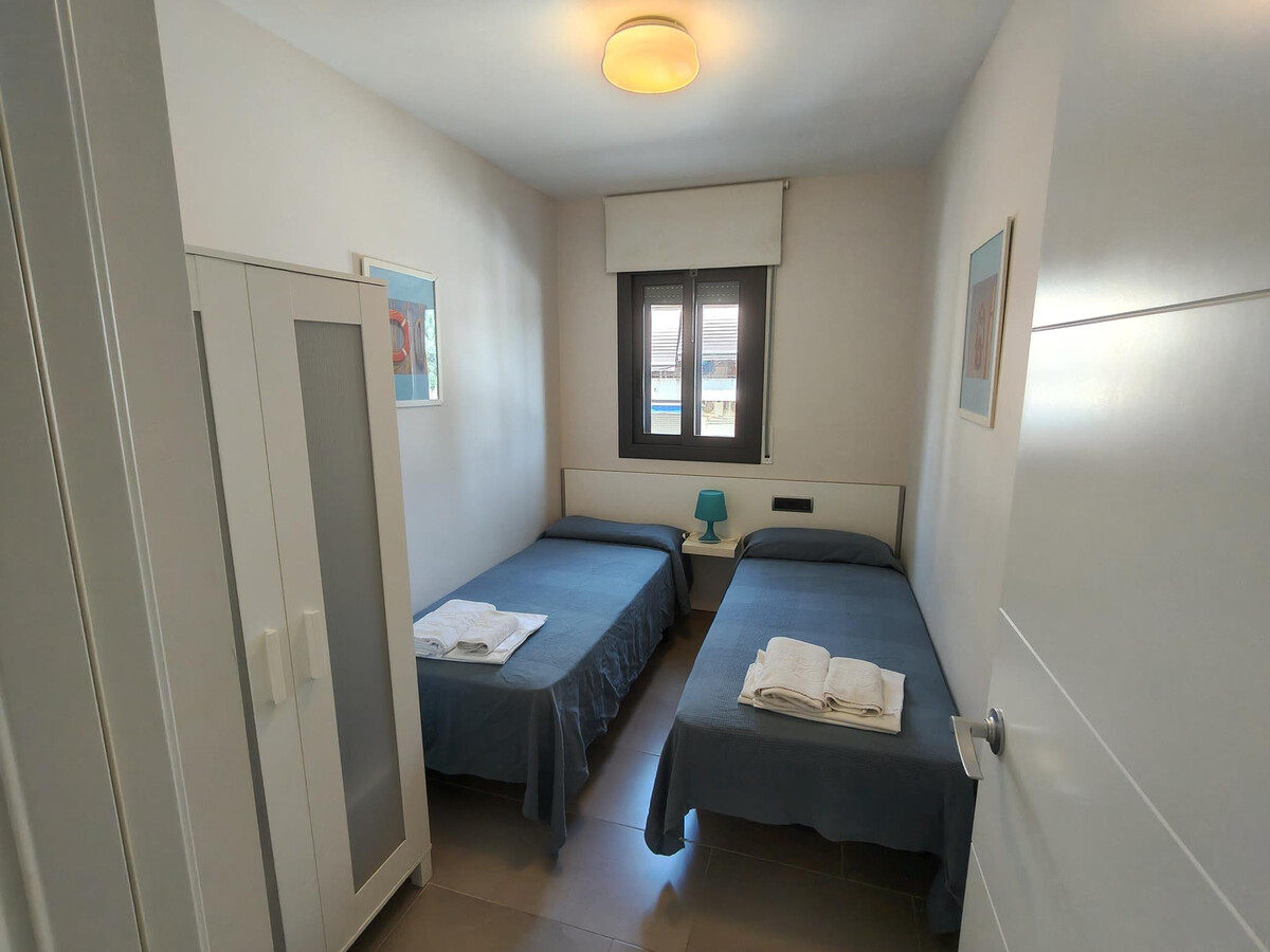 Appartement 60m² à 150m de la mer, piscine et parking - Photo 15