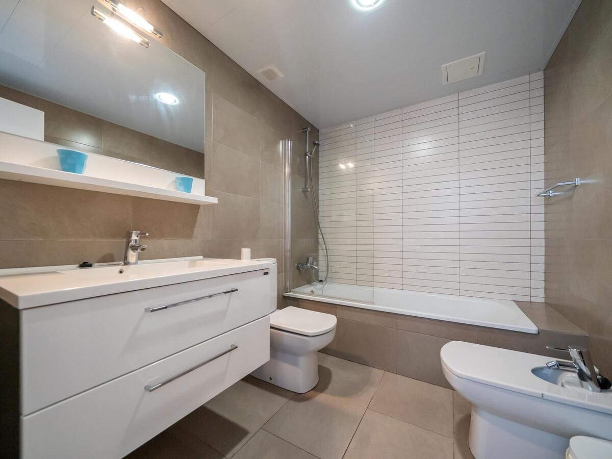Appartement 3 chambres 150m plage à Torredembarra - Photo 10