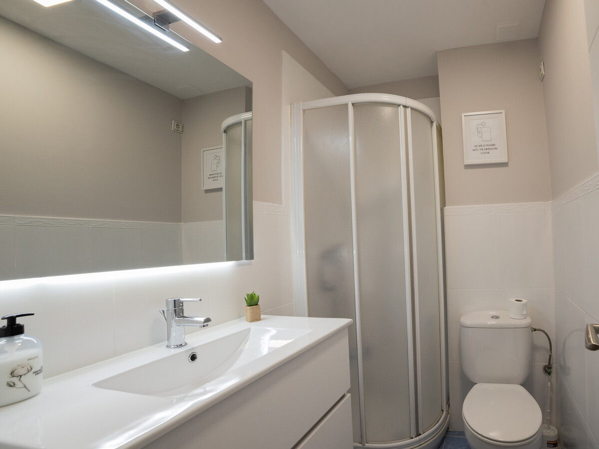 Appartement rénové vue cathédrale, centre Logroño - Photo 9