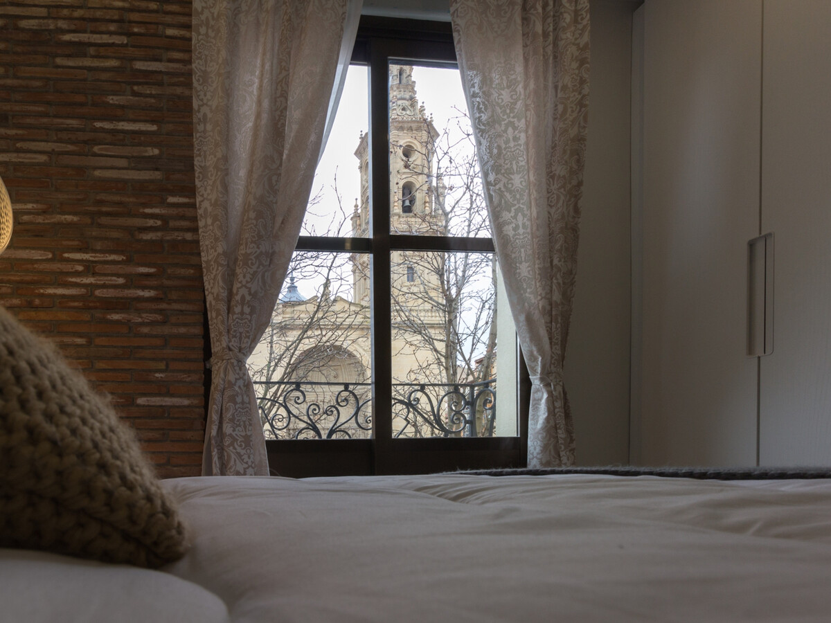 Appartement rénové centre Logroño, vue cathédrale - Photo 6
