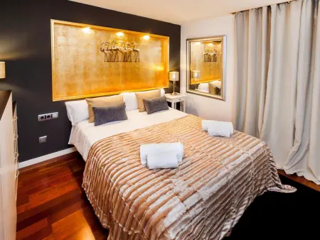 Duplex 140m² centre Barcelone, 5 chambres, balcon : photo 10