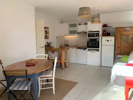 Appartement 44 m² rez-de-jardin avec terrasse à Bouzigues : photo 2