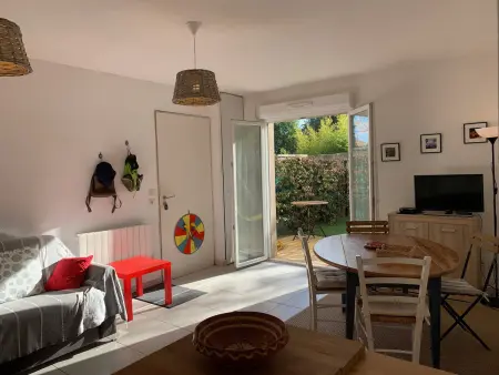 Appartement 44 m² rez-de-jardin avec terrasse à Bouzigues : photo 12