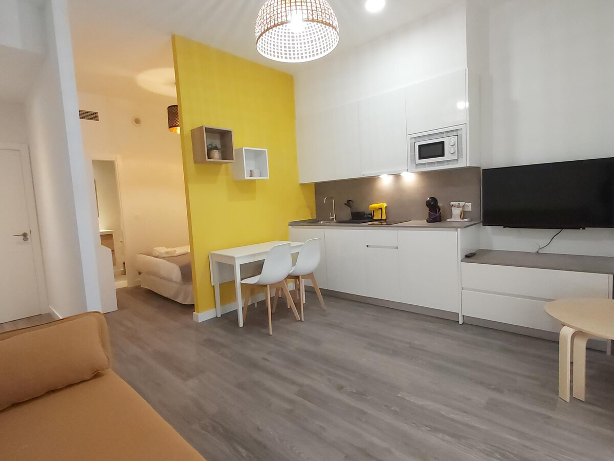Grand appartement neuf au centre de Málaga, vue parc - Photo 2