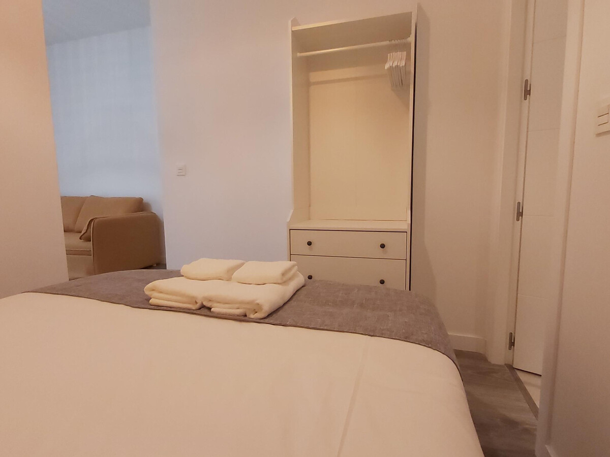 Grand appartement neuf au centre de Málaga, vue parc - Photo 8