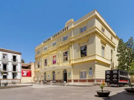 Appartement Charmant au Cœur de Málaga, Proche Lieu de Naissance de Picasso, Balcon et Cour Lumineuse - Photo 18