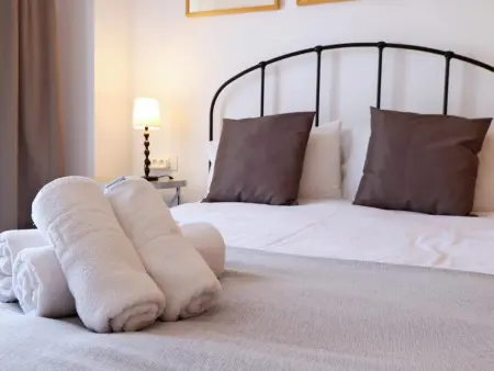 Location appartement à Málaga, Charmant Appartement 2 Chambres au Cœur de Malaga avec Parking Privé et Wi-Fi Gratuit