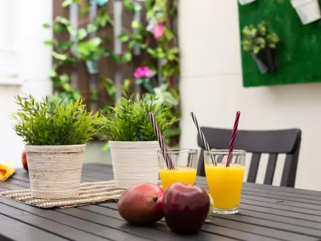 Charmant Appartement au Cœur de Malaga avec Cour Privée - Del Parque Flats Peña - Photo 4