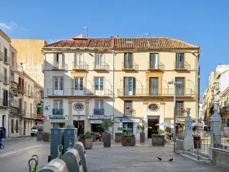 Charmant Appartement au Cœur de Malaga avec Cour Privée - Del Parque Flats Peña - Photo 17