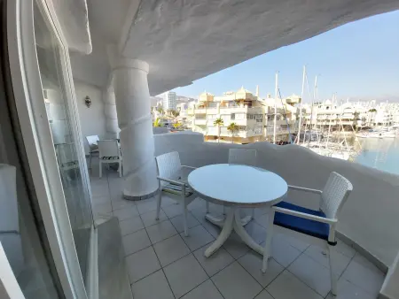 Appartement 2 chambres avec vue port et piscine toit : photo 8