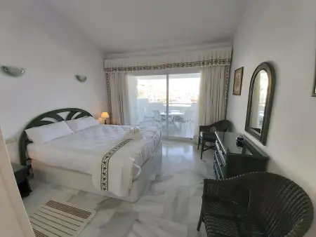 Appartement 2 chambres avec vue port et piscine toit : photo 13