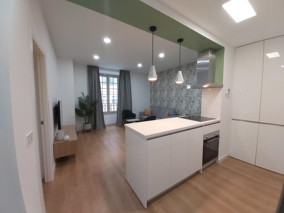 Appartement 1 chambre dans immeuble 19e siècle à Málaga - Photo 4