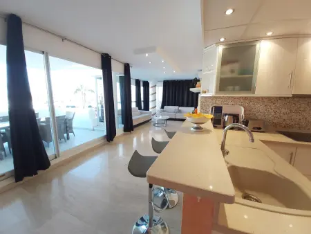 Location appartement à Benalmádena, Appartements 2 chambres avec piscine et terrasse à Puerto Marina