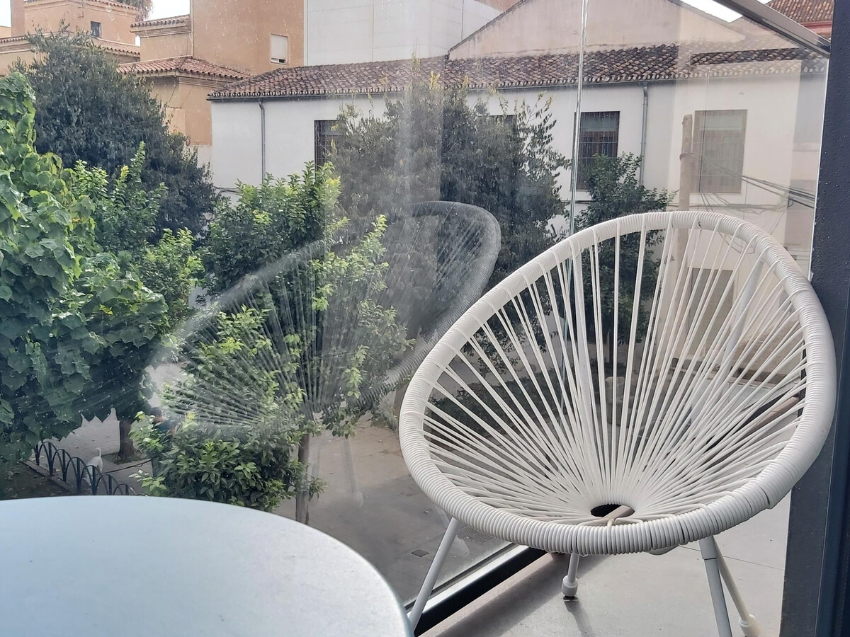 Appartement 1 chambre, 3 balcons au cœur de Málaga - Photo 2