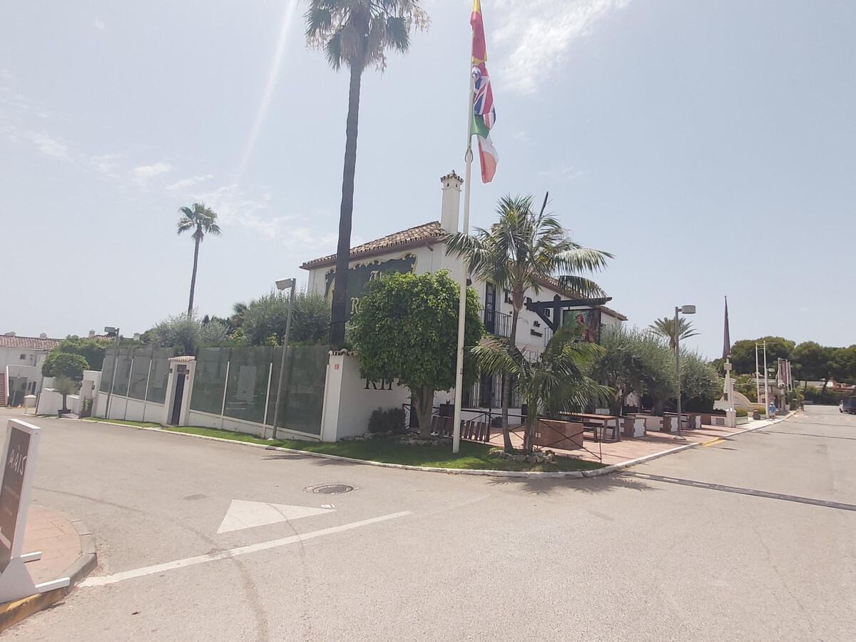 Appartement El Paraíso, à 50m de la plage avec piscine - Photo 24