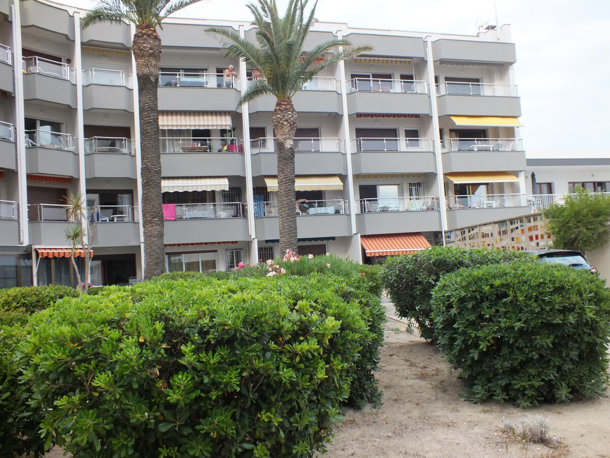 T2 vue mer à 50 m de la plage, parking privé - Photo 5