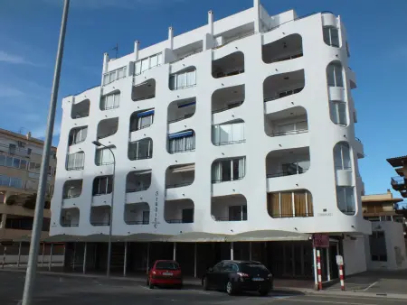 Location appartement à Roses, Appartement confort, 50m plage, 4 pers, terrasse, TV, lave-linge