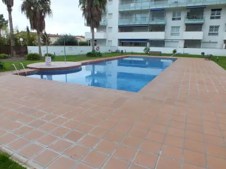 Location appartement à Roses, Charmant appartement avec parking, piscine, près dAquabrava et plages à Roses