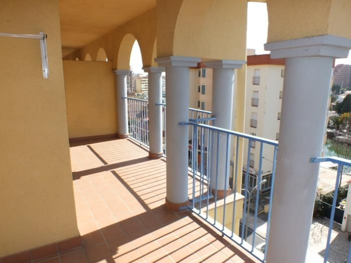 Appartement 6 pers à Roses, piscine et parking inclus - Photo 10