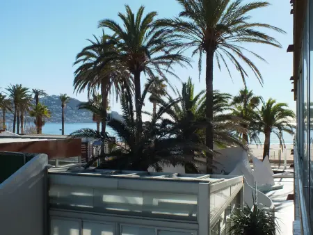 Location appartement à Roses, Appartement 4-6 pers. en résidence à Roses avec terrasse, piscine, jardin et accès direct à la plage