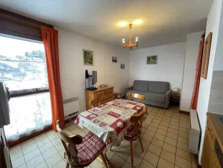 Location appartement à Les Carroz d'Arâches, Studio spacieux 4 pers : parking, lave-vaisselle, proche télécabine