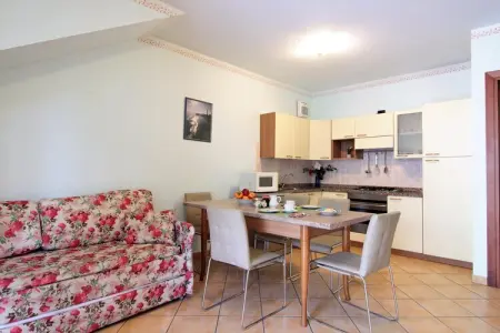 Appartamento nero, Appartement à Jesolo avec piscine partagée - Photo 8