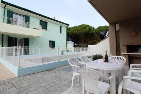 Appartamento nero, Appartement à Jesolo avec piscine partagée - Photo 15