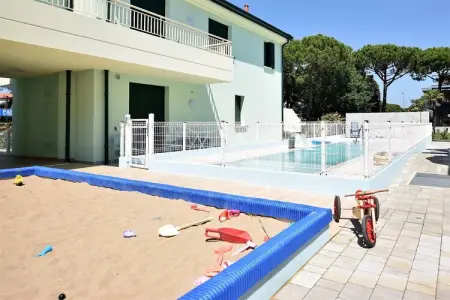 Appartamento nero, Appartement à Jesolo avec piscine partagée - Photo 28