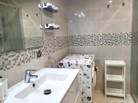 Appartement rénové 2 chambres, terrasse et 4 piscines : photo 23