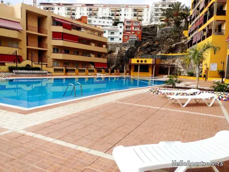 Appartement moderne Puerto de Santiago, terrasse vue piscine : photo 2