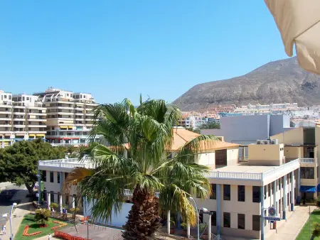 Location appartement à Los Cristianos, Logement confortable au centre de Los Cristianos, à 100m de la plage