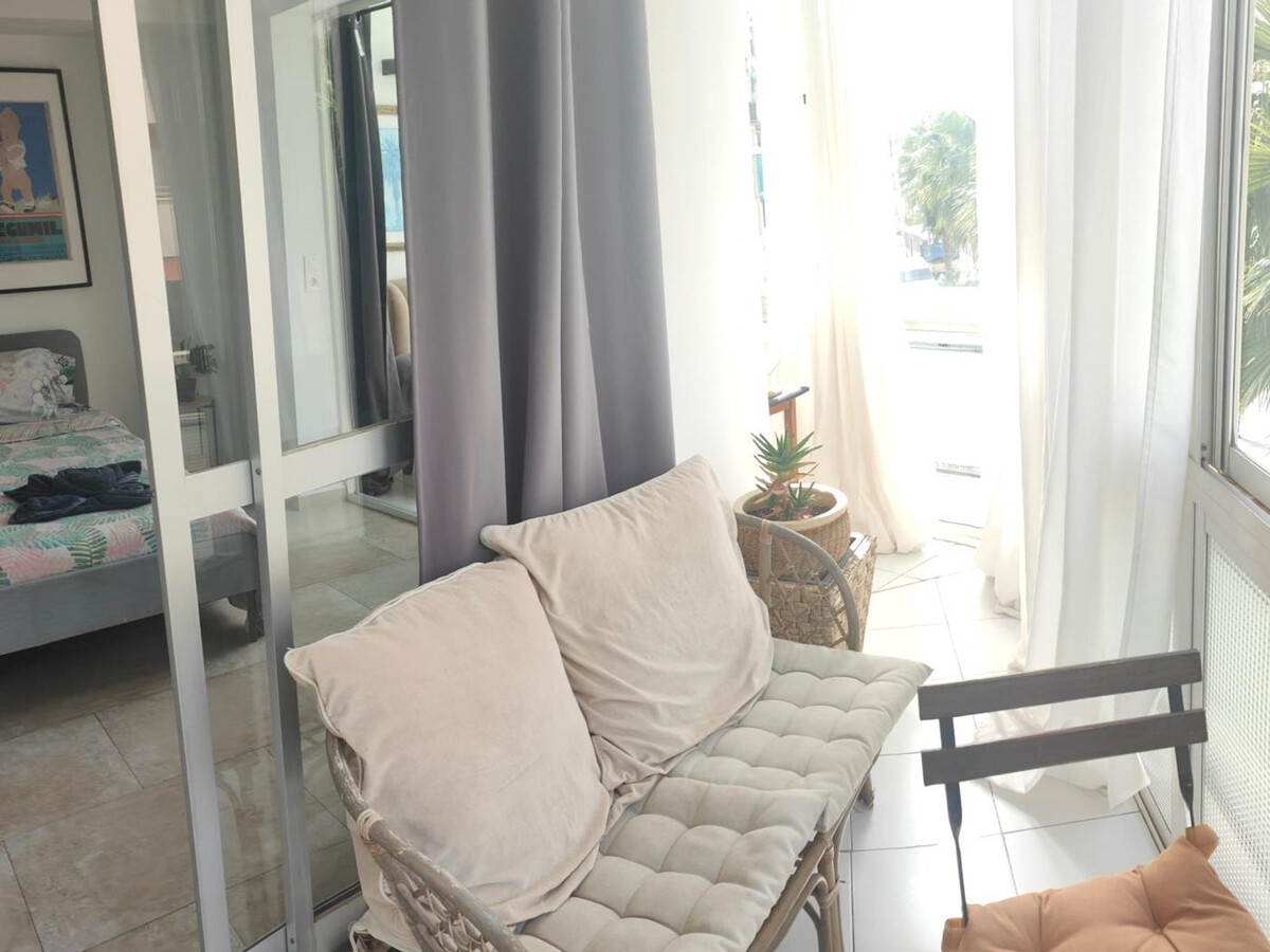 Studio Begonia City Center, balcon, à 40m de la gare - Photo 9