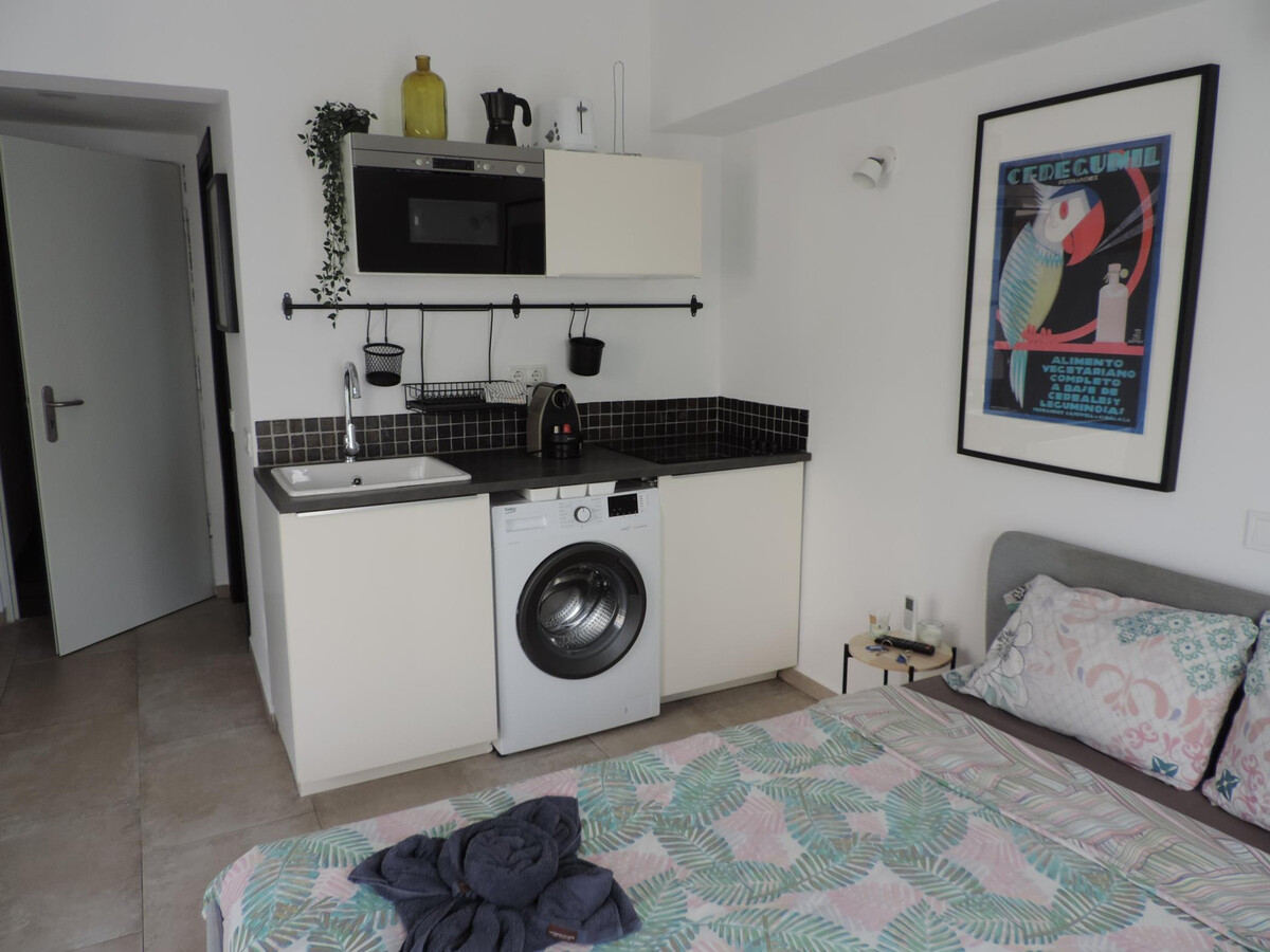 Studio Begonia City Center, balcon, à 40m de la gare - Photo 11