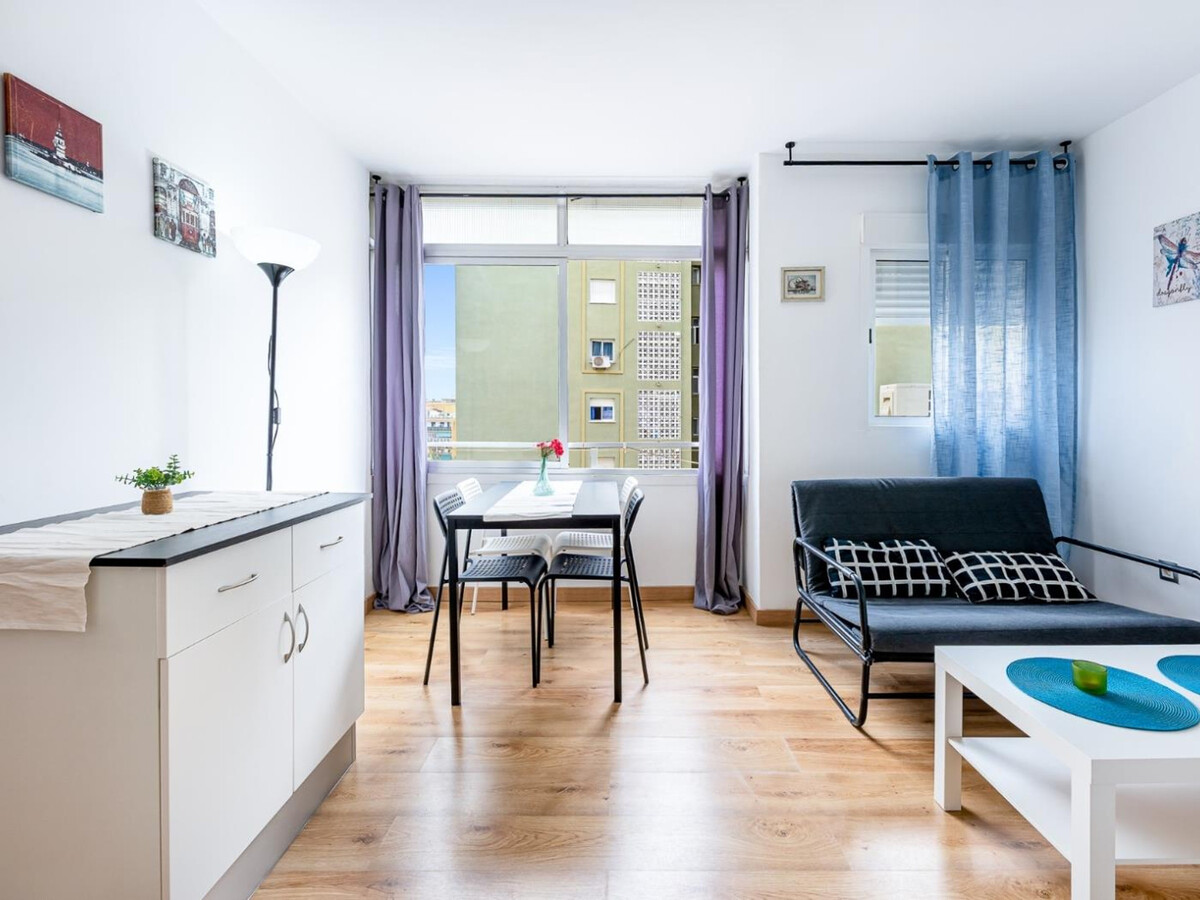 Appartement centre Torremolinos, 400 m gare, Wi-Fi & clim - Photo 4