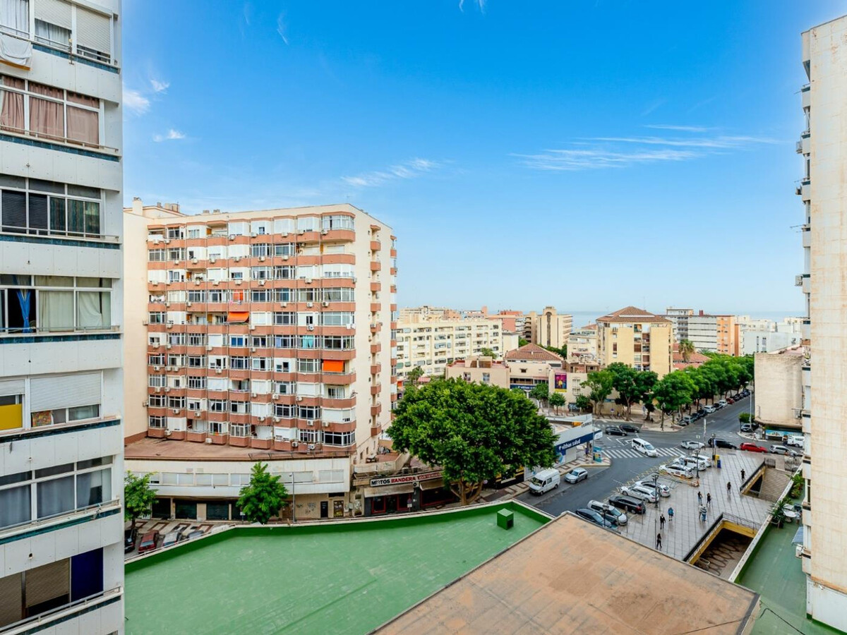 Appartement centre Torremolinos, 400 m gare, Wi-Fi & clim - Photo 21