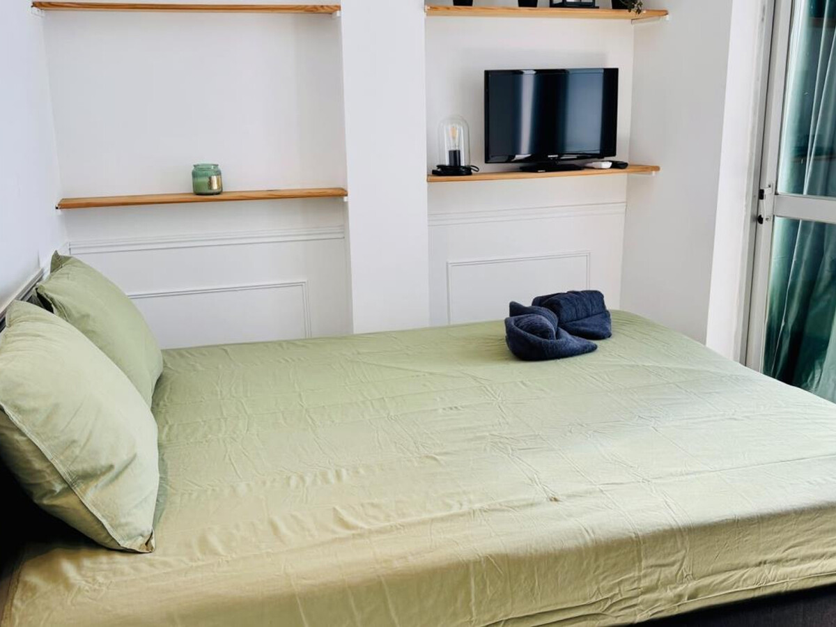 Studio à 40m de la gare, 450m de plage, véranda vitrée - Photo 1