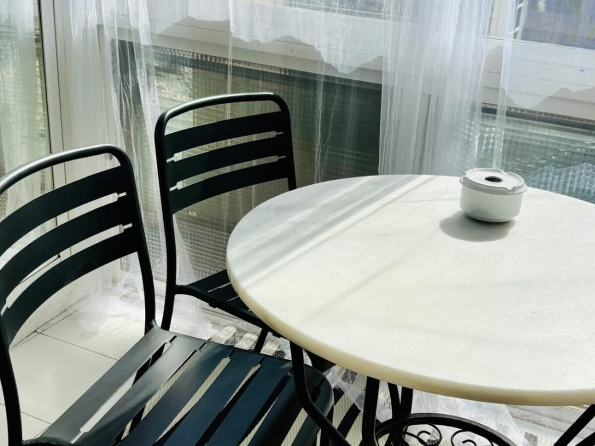 Studio à 40m de la gare, 450m de plage, véranda vitrée - Photo 7