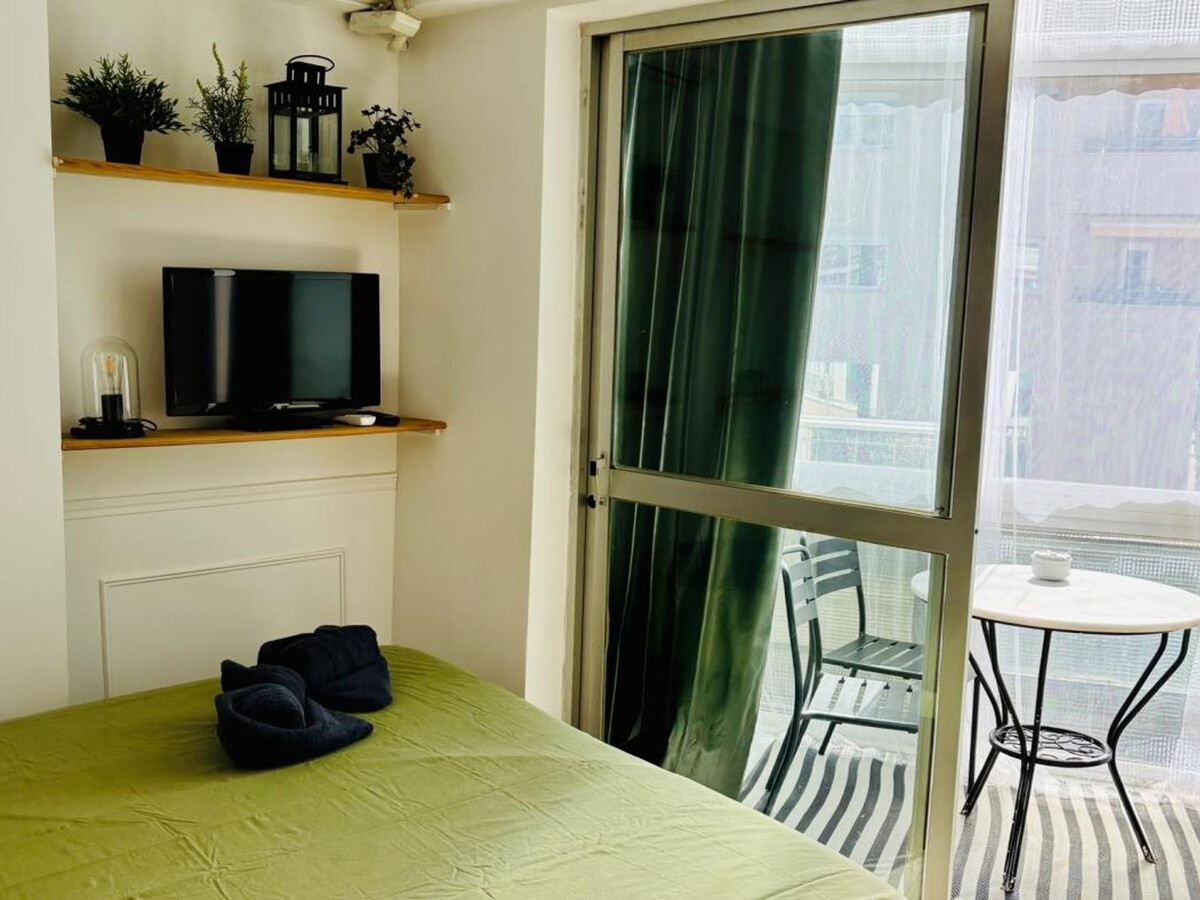 Studio à 40m de la gare, 450m de plage, véranda vitrée - Photo 18