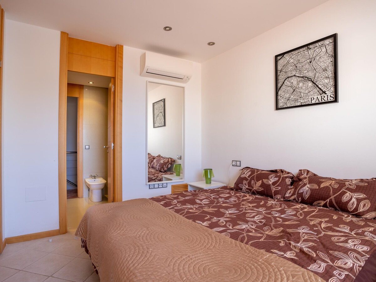 Grand duplex 3 chambres, terrasse mer et 2 piscines - Photo 11