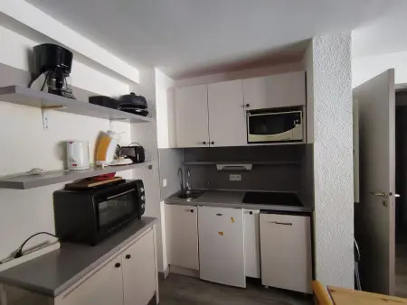 Appartement cosy avec balcon, piscine et parking en option à Plagne 1800 - Photo 2