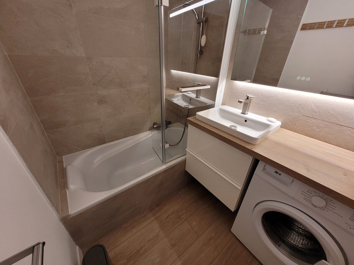 Appartement 42 m² rénové, 2 balcons, parking - Les Gets - Photo 5