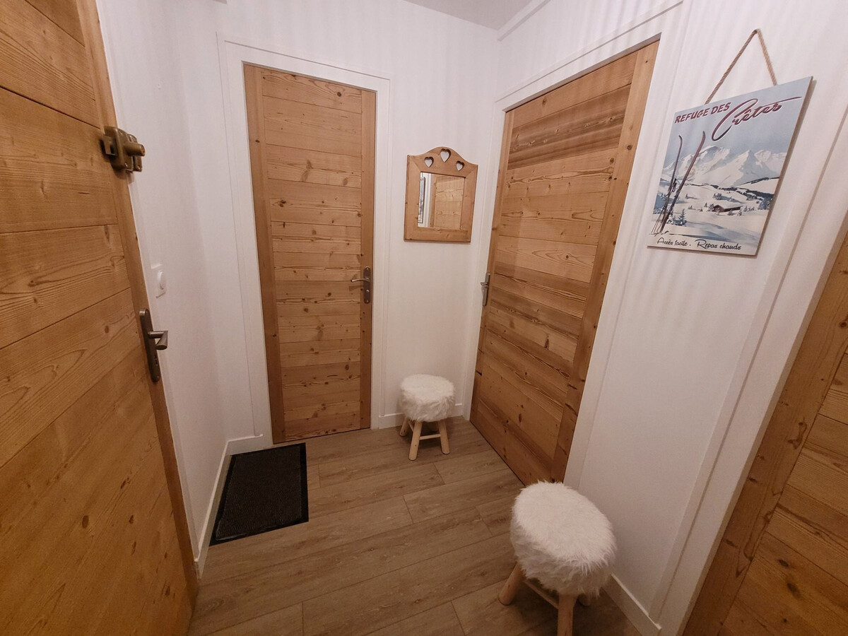 Appartement 42 m² rénové, 2 balcons, parking - Les Gets - Photo 6