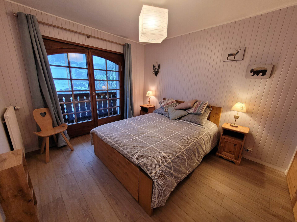 Appartement 42 m² rénové, 2 balcons, parking - Les Gets - Photo 7