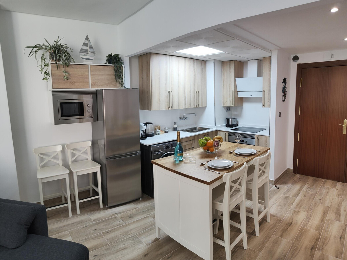 City Central Apartment : 1 chambre rénové, centre Torremolinos - Photo 8