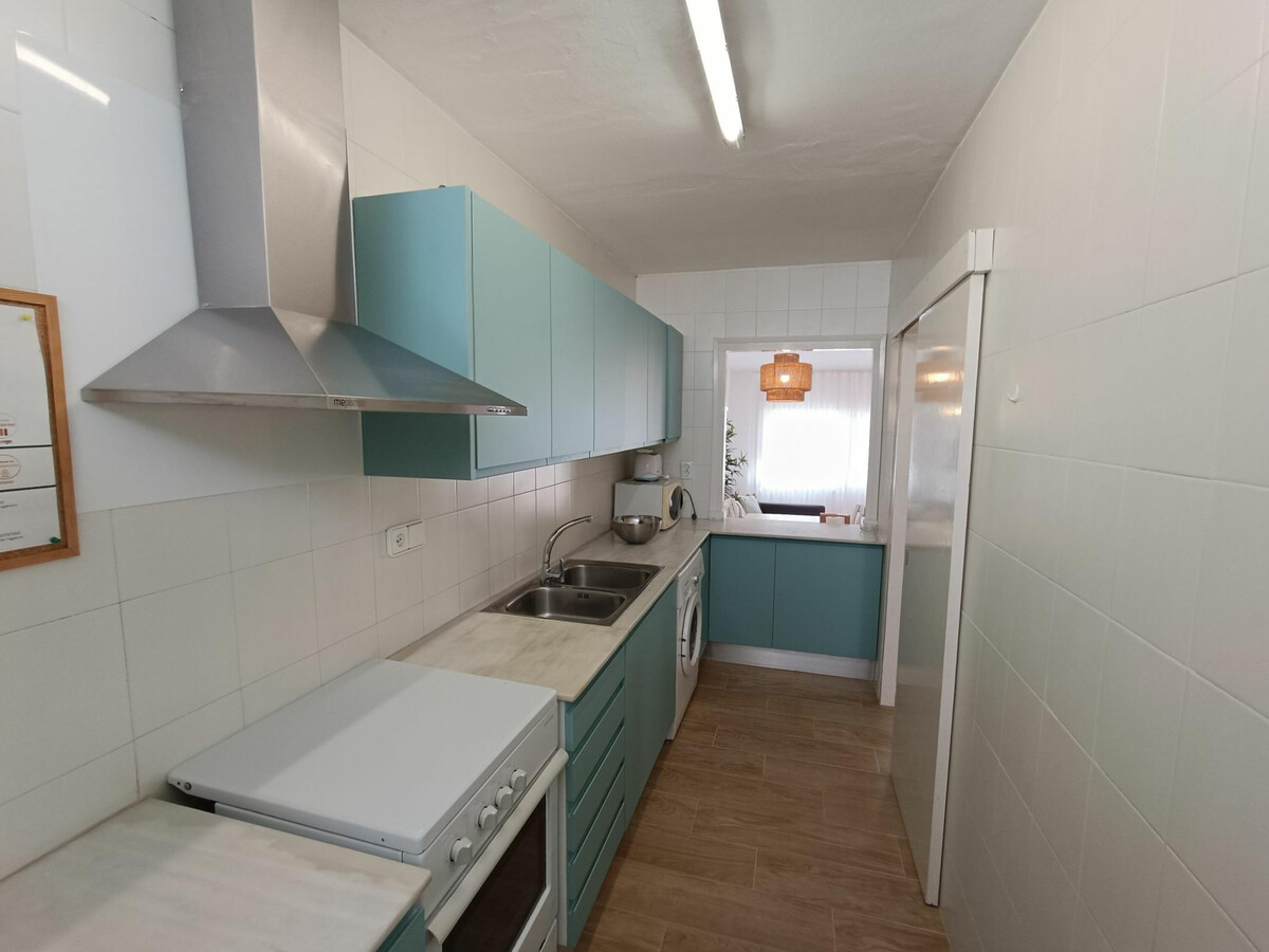 Bungalow en falaise, 50 m de Cala Calafaté - Photo 23
